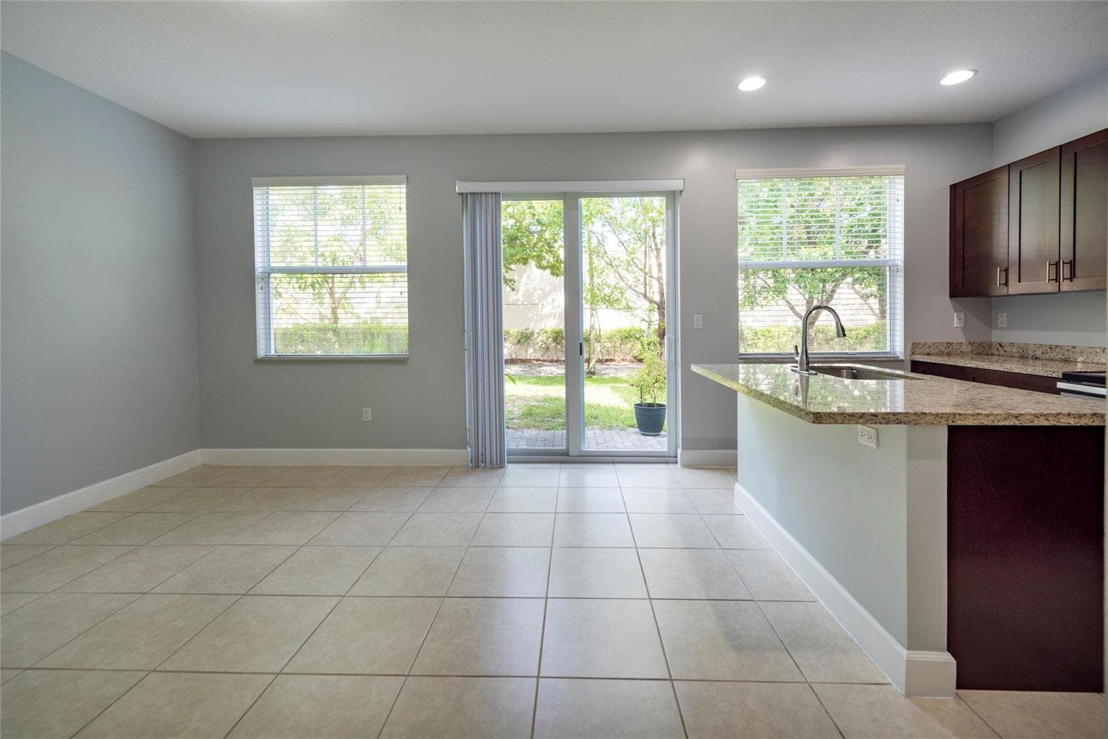 4731 NW 48th Terrace, Tamarac, FL 33319 photo 10