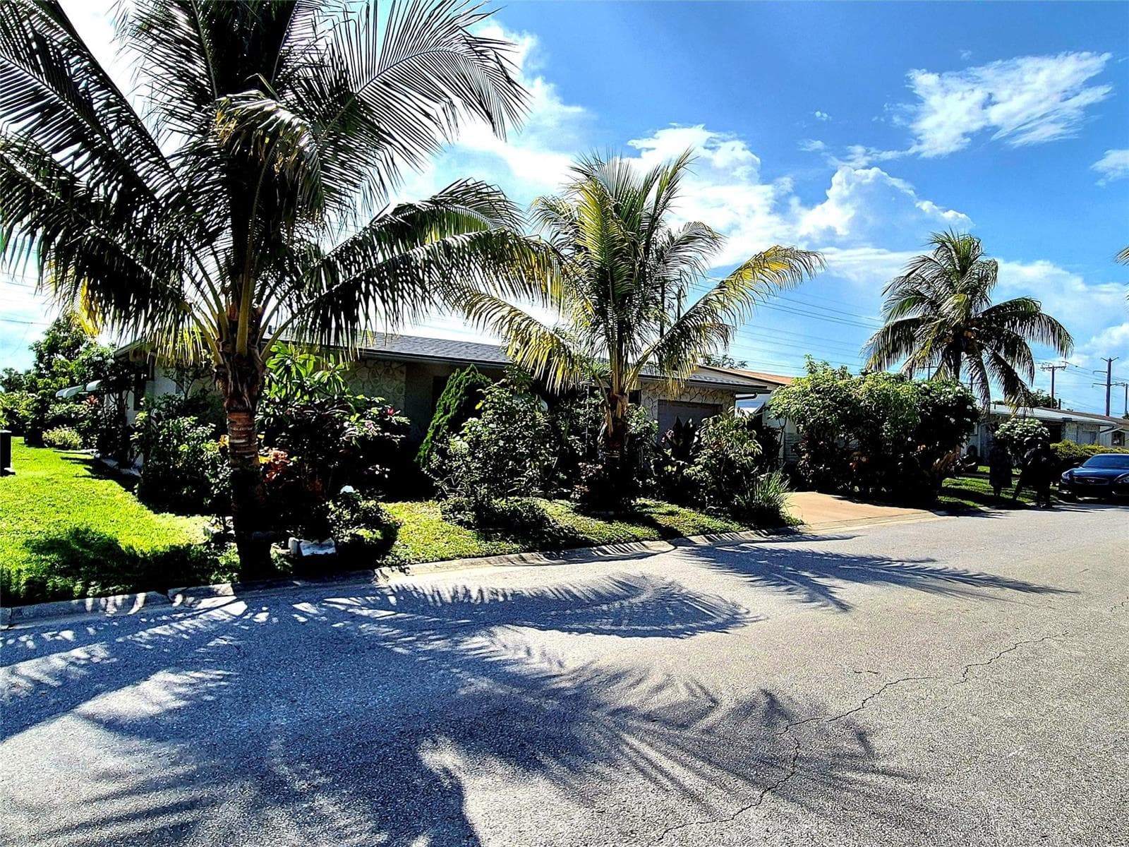 1390 NW 70th Lane, Margate, FL 33063 photo 8