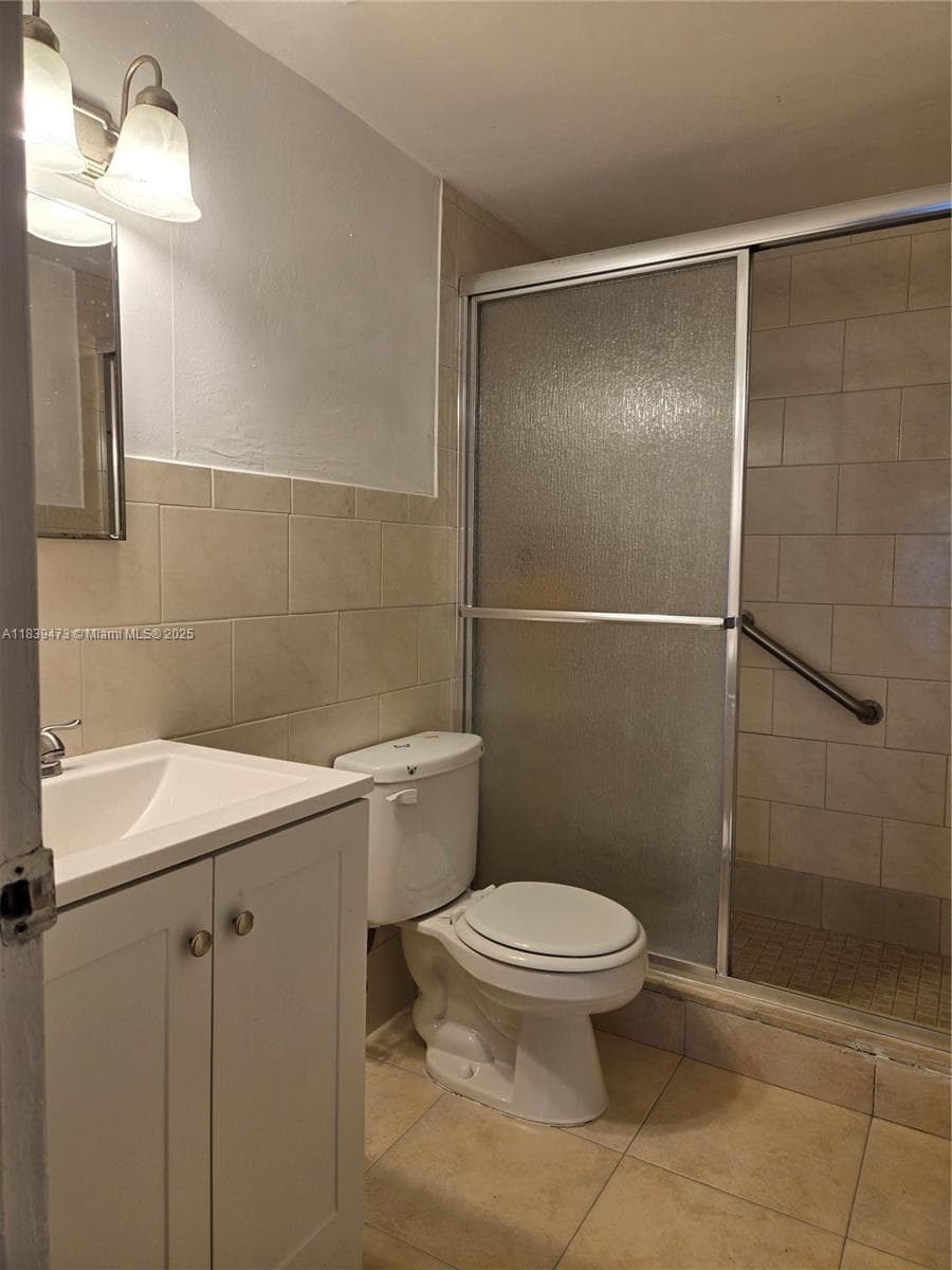 5755 W 20 Ave # 206, Hialeah, FL 33012 photo 13