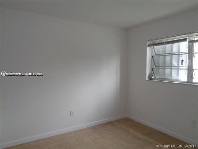 15205 NE 6th Ave # D212, Miami, FL 33162 photo 7