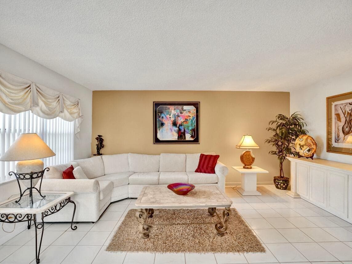 298 Burgundy G, Delray Beach, FL 33484 photo 7