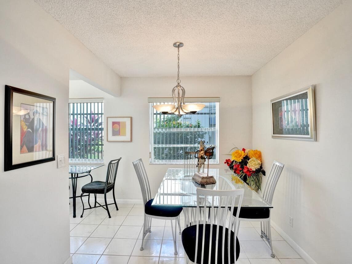 298 Burgundy G, Delray Beach, FL 33484 photo 9
