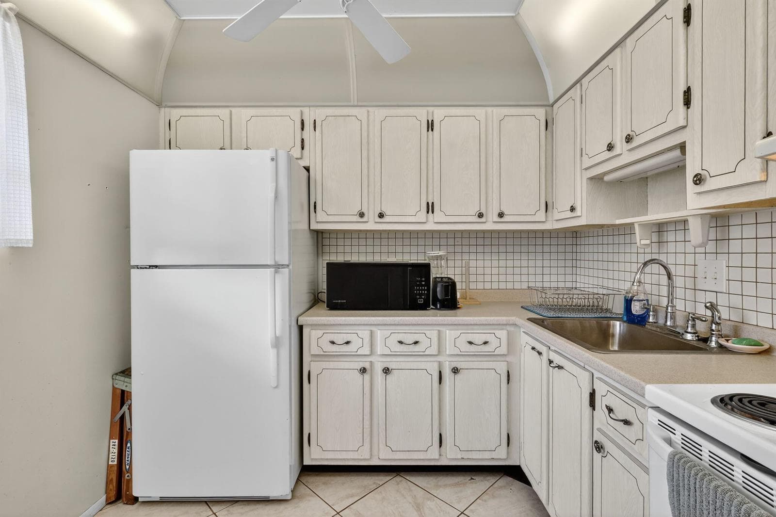 2152 NE 1st Way # 205, Boynton Beach, FL 33435 photo 9