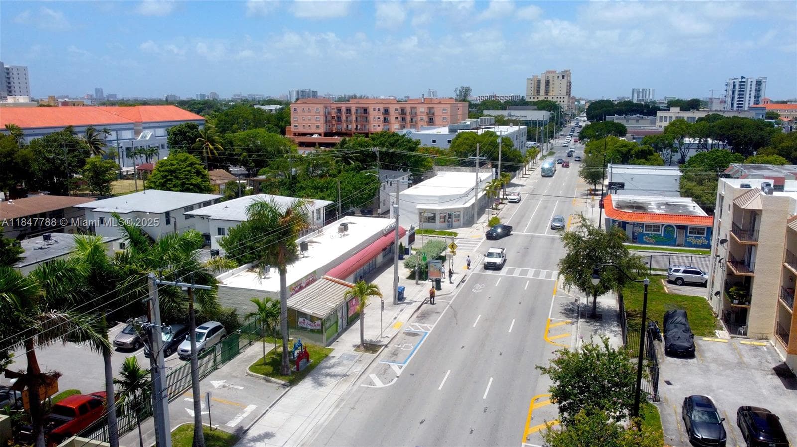 1058 SW 1st St, Miami, FL 33130 photo 12