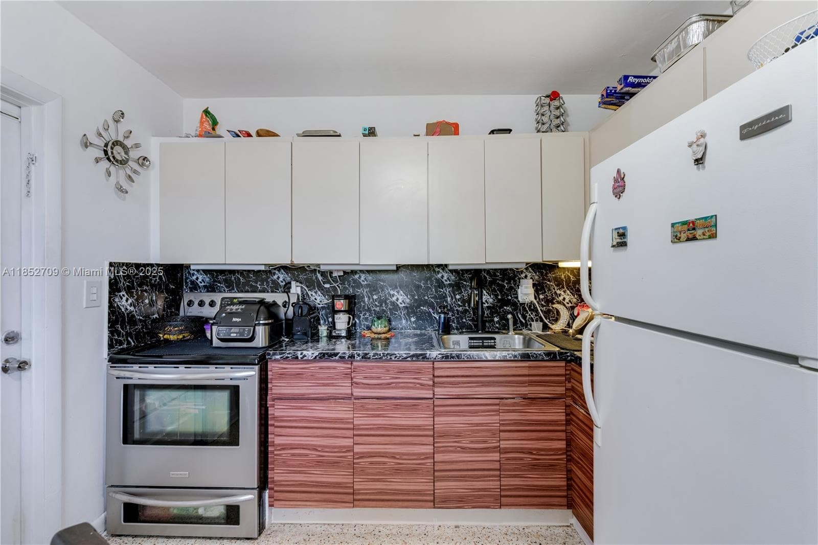 9311 SW 37th St, Miami, FL 33165 photo 9