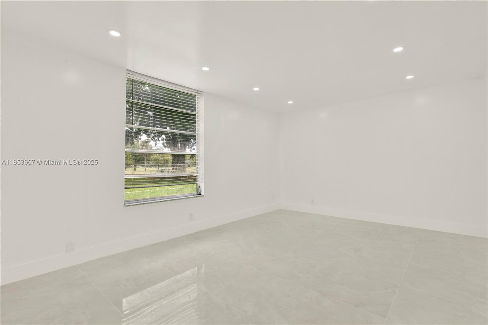 8320 Sands Point Blvd # M107, Tamarac, FL 33321 photo 13