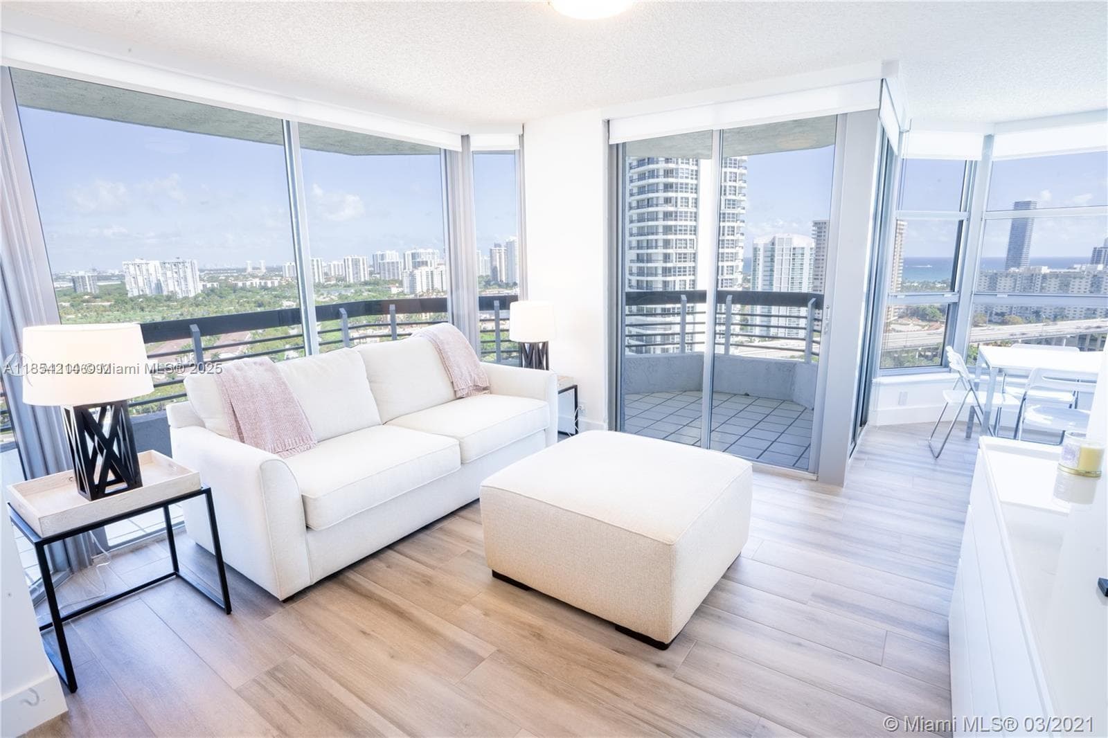 3530 Mystic Pointe Dr # 2509, Aventura, FL 33180 photo 8