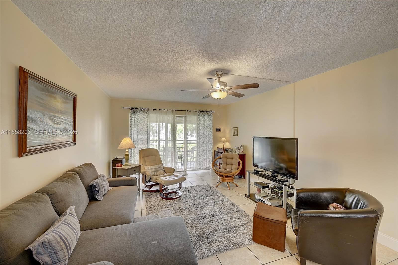 3186 Via Poinciana # 203, Lake Worth, FL 33467 photo 9