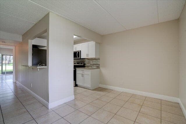 1104 Meadows Circle, Boynton Beach, FL 33436 photo 9