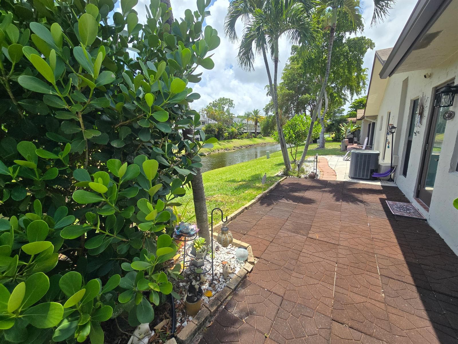 2098 SW 17th Drive, Deerfield Beach, FL 33442 photo 6