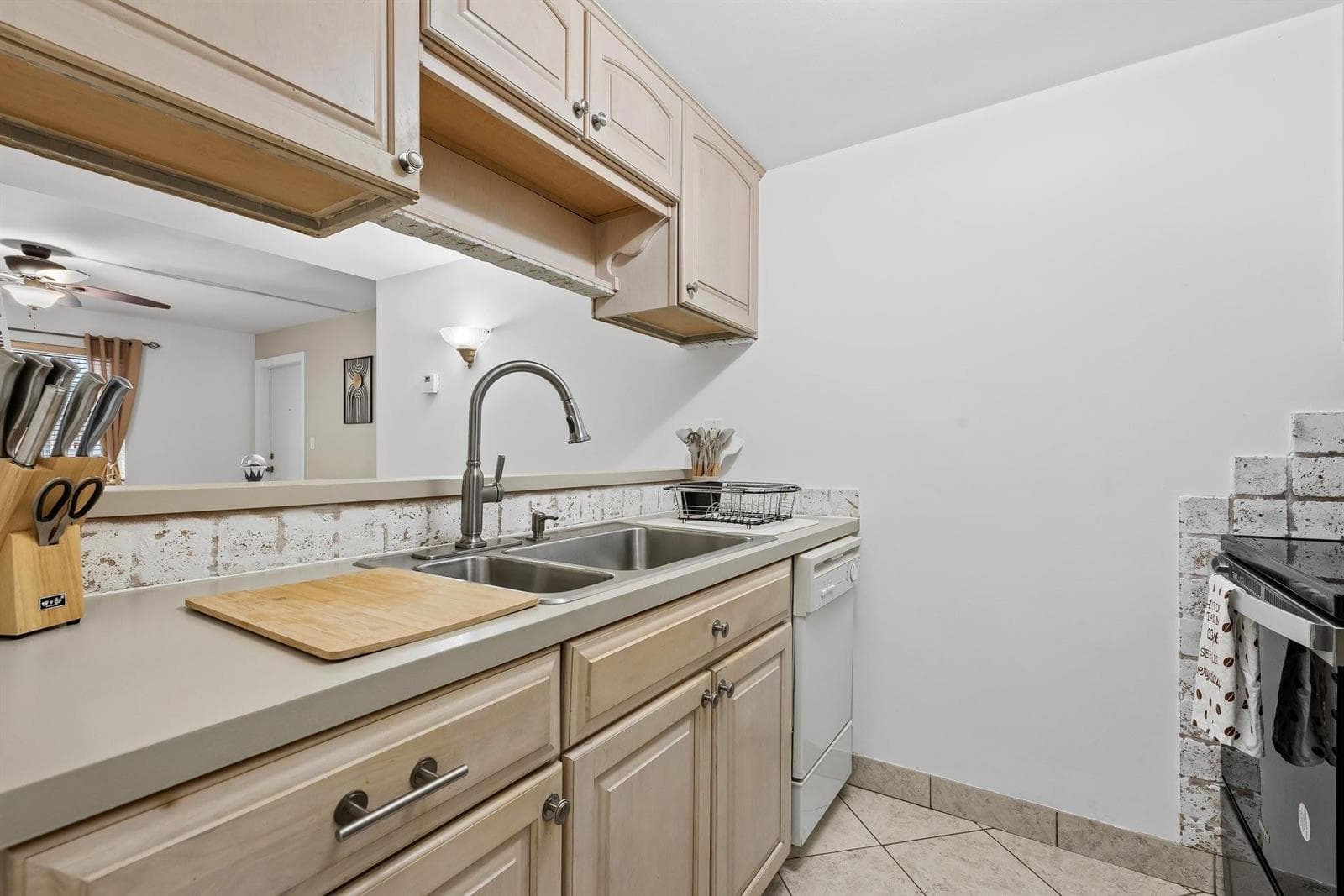 1000 SE 15th Street # 103, Fort Lauderdale, FL 33316 photo 6