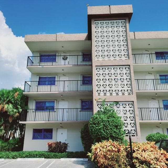 2006 S Federal Highway # 401, Boynton Beach, FL 33435 photo 12