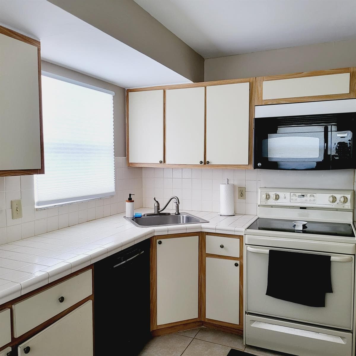 23 Colonial Club Drive # 200, Boynton Beach, FL 33435 photo 12
