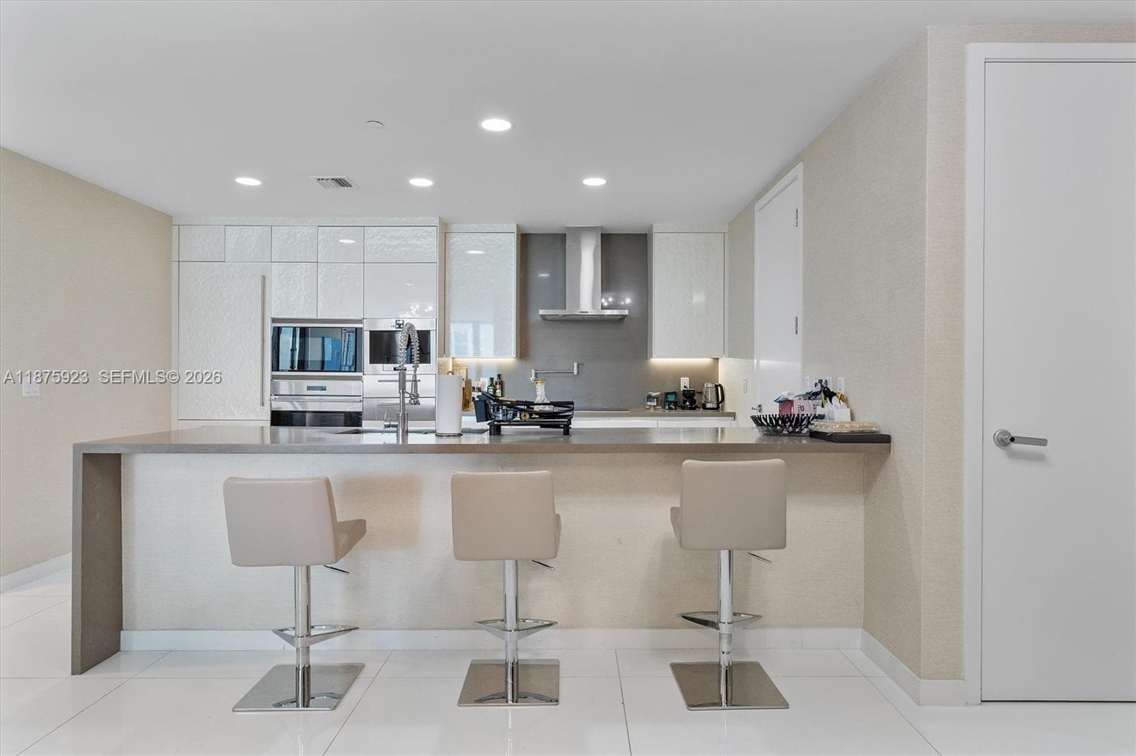 17475 Collins Ave # 503, Sunny Isles Beach, FL 33160 photo 13
