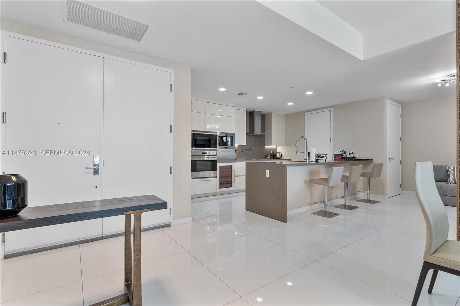 17475 Collins Ave # 503, Sunny Isles Beach, FL 33160 photo 11