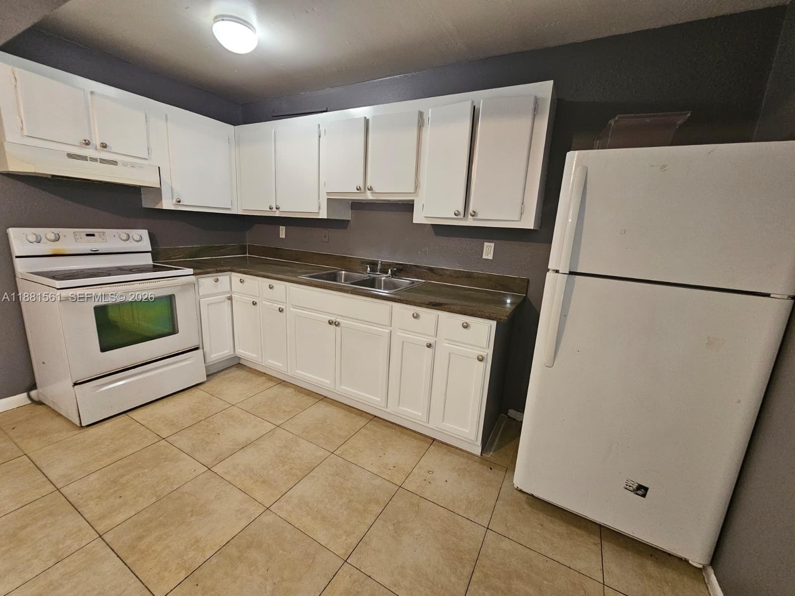 325 SW 80th Ter, North Lauderdale, FL 33068 photo 5