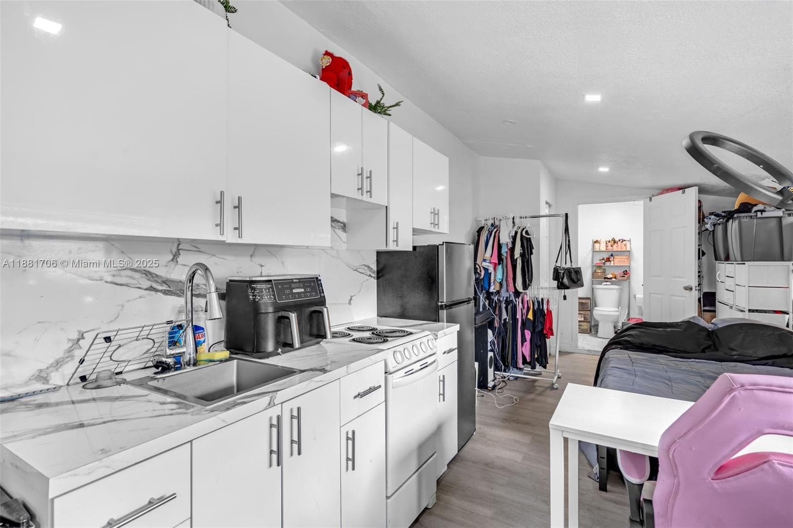 3380 NW 8th Pl, Lauderhill, FL 33311 photo 11