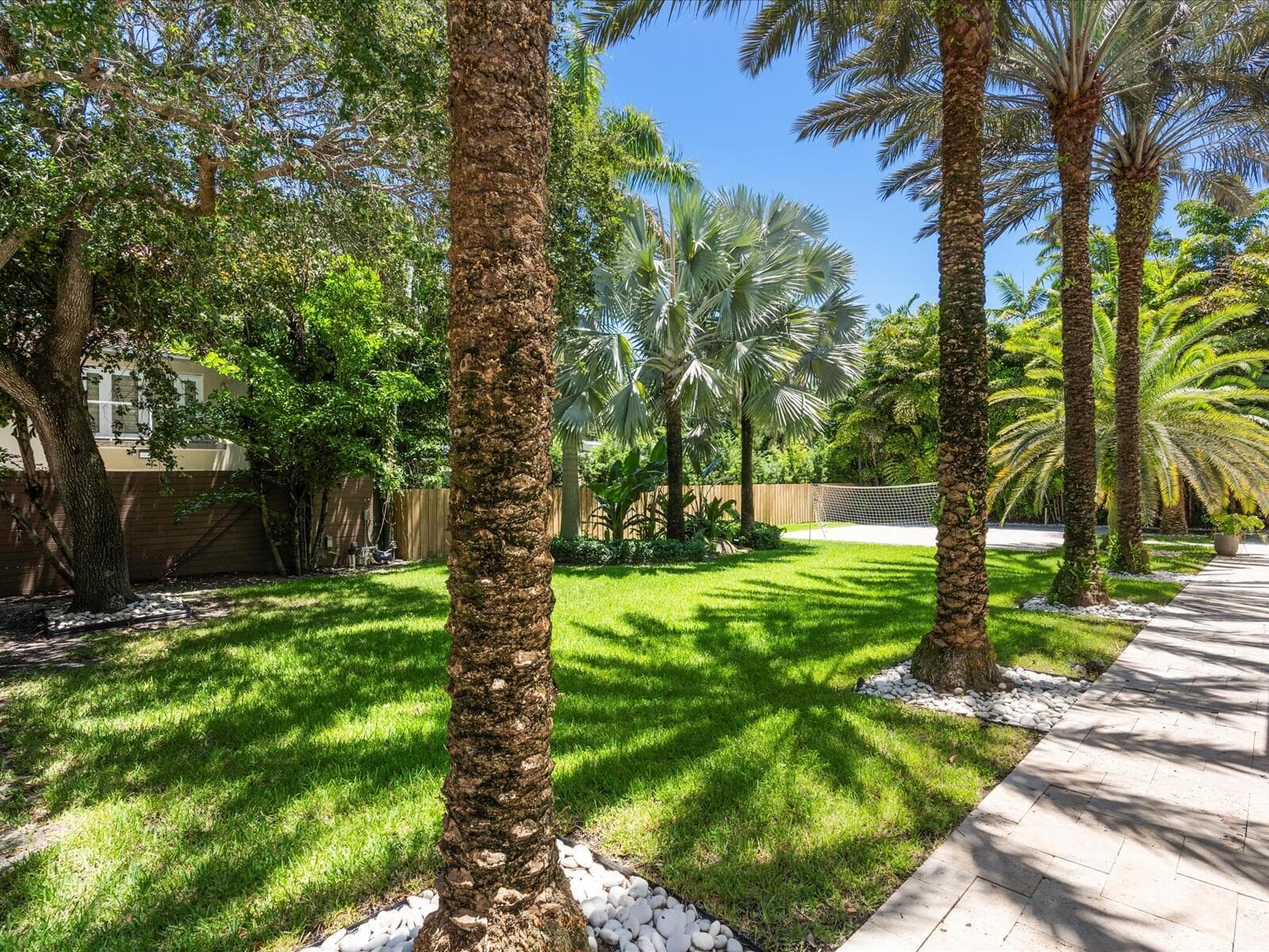 3917 SW 42nd Avenue, Miami, FL 33146 photo 9