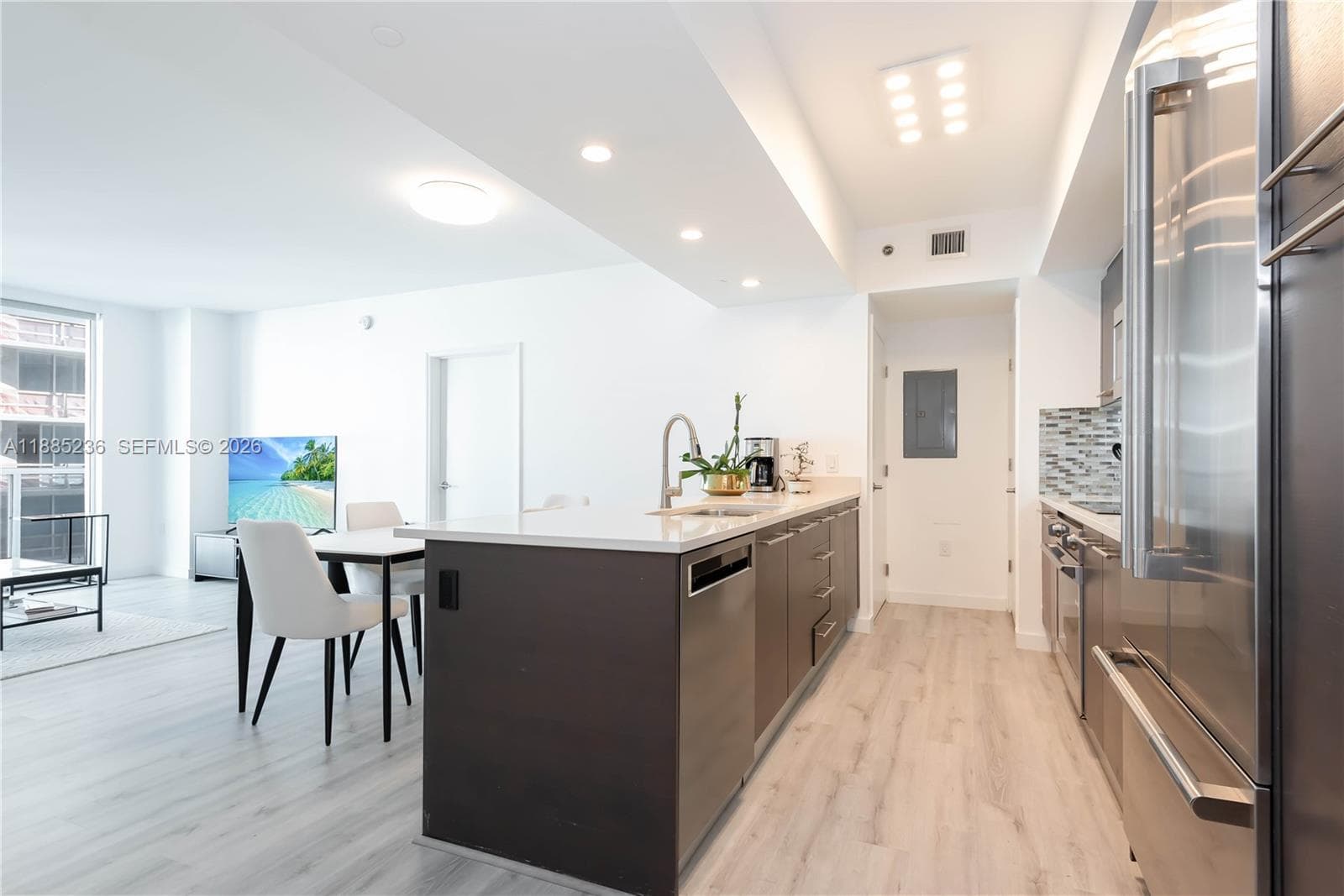 55 SE 6th St # 3403, Miami, FL 33131 photo 6