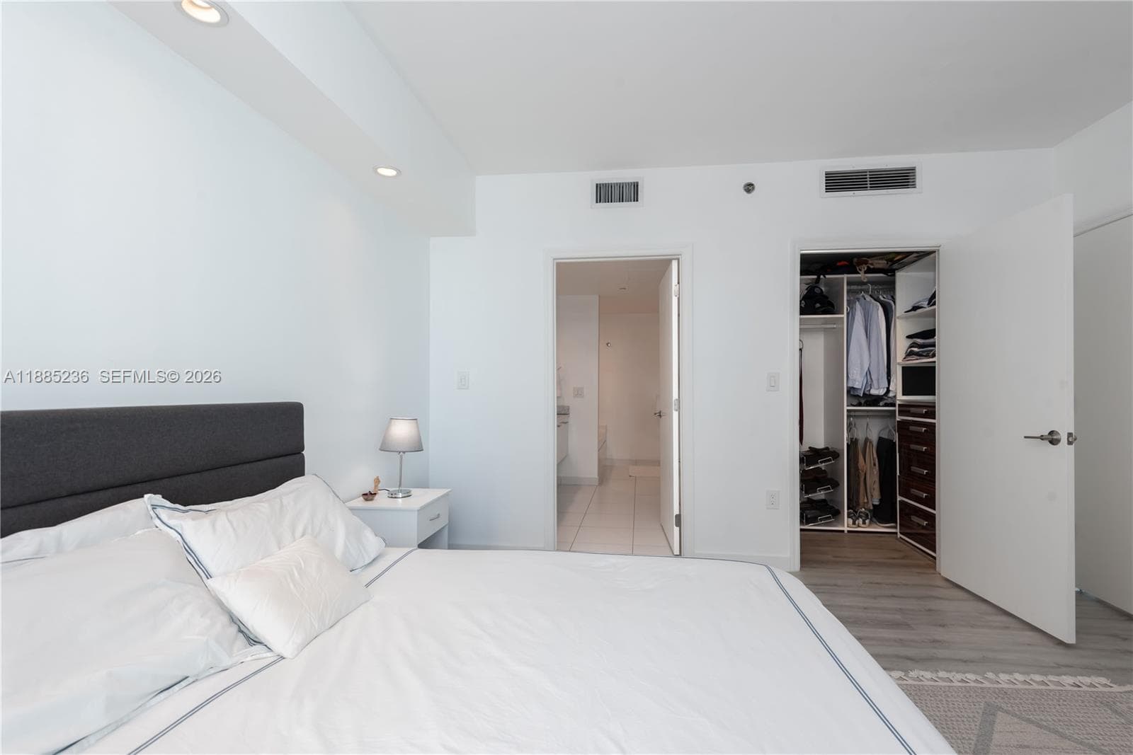 55 SE 6th St # 3403, Miami, FL 33131 photo 12