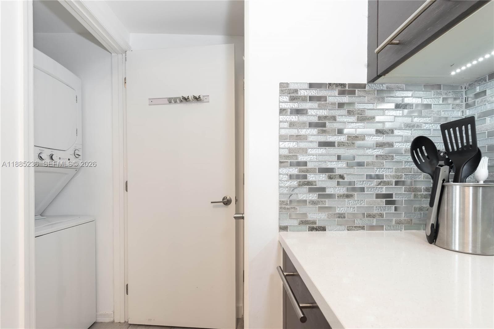 55 SE 6th St # 3403, Miami, FL 33131 photo 8