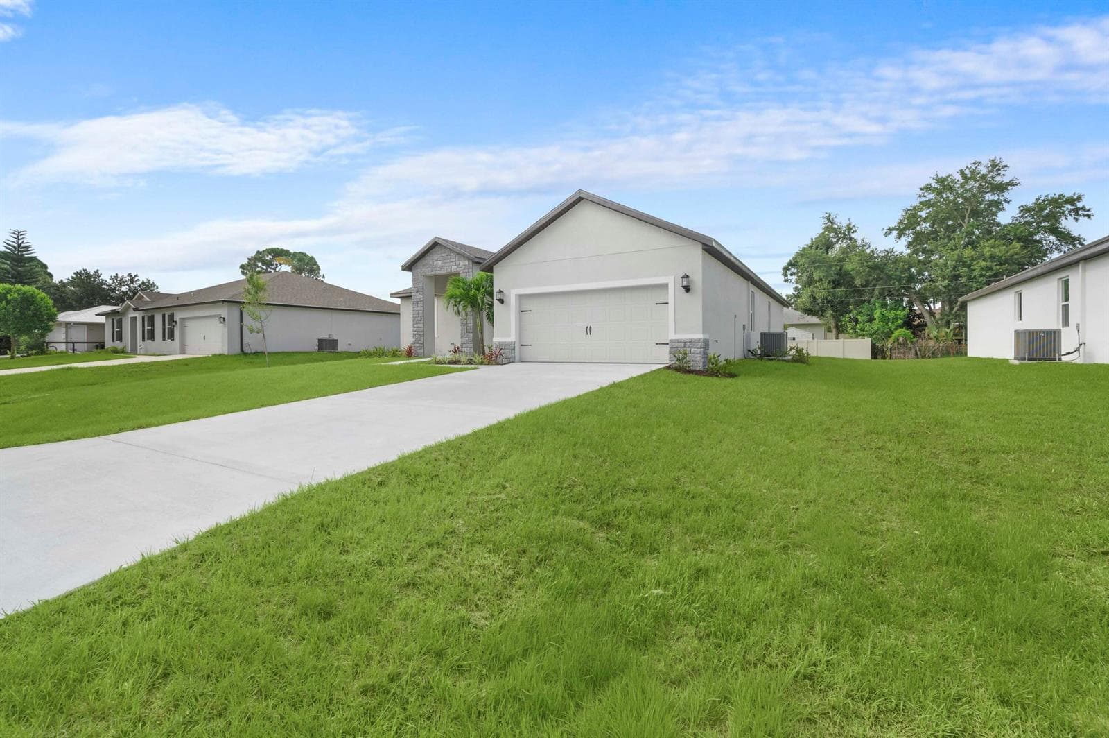 1526 SW Nervia Avenue, Port St. Lucie, FL 34953 photo 3