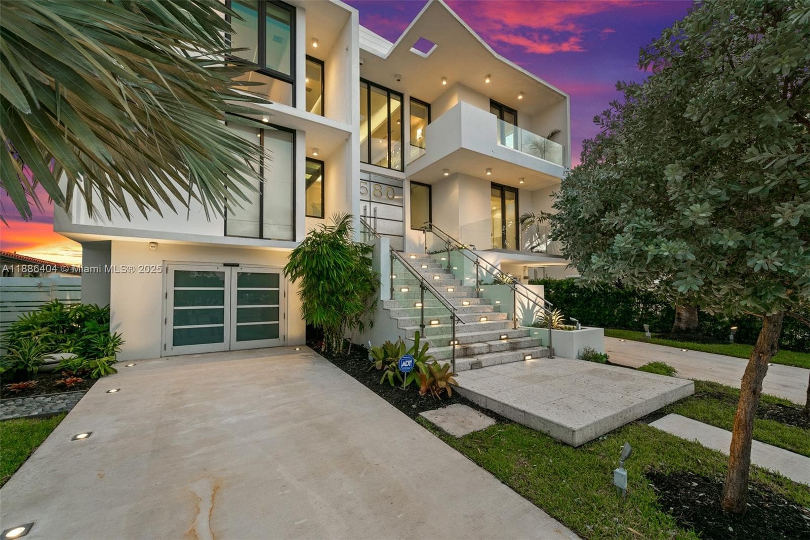 1580 S Treasure Dr, North Bay Village, FL 33141 photo 6