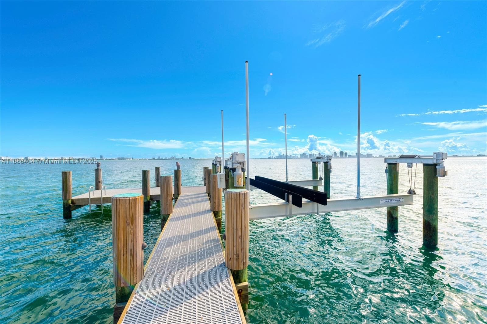 1580 S Treasure Dr, North Bay Village, FL 33141 photo 10