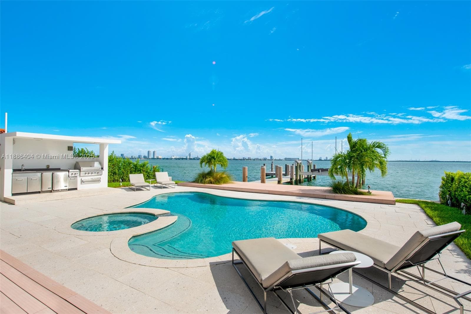 1580 S Treasure Dr, North Bay Village, FL 33141 photo 8