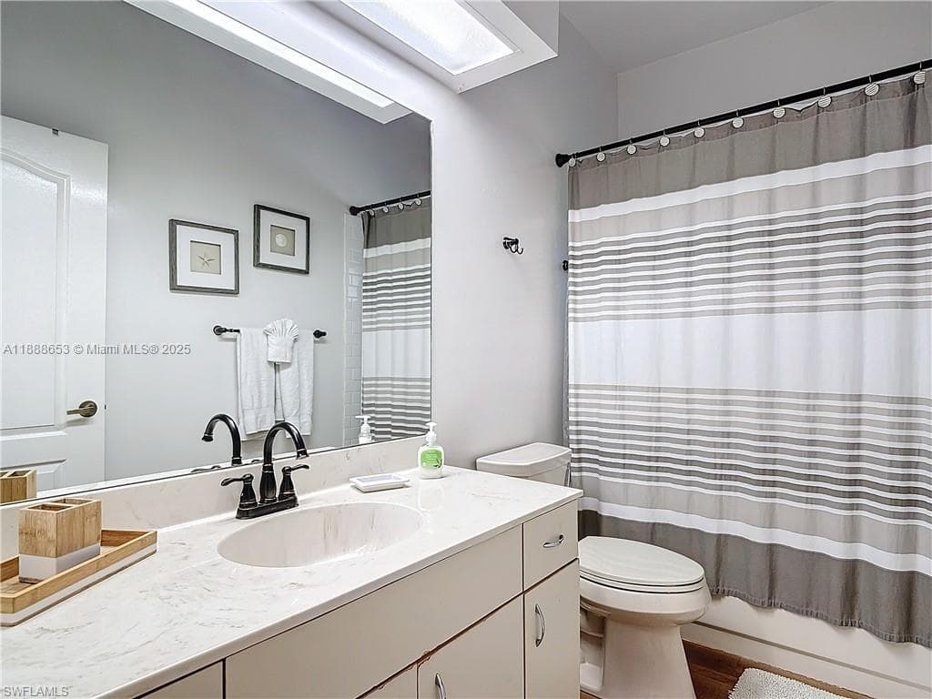 4991 Brixton Ct, Naples, FL 34104 photo 9