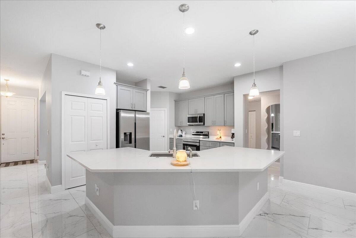 448 SW Vista Lake Drive, Port St. Lucie, FL 34953 photo 6