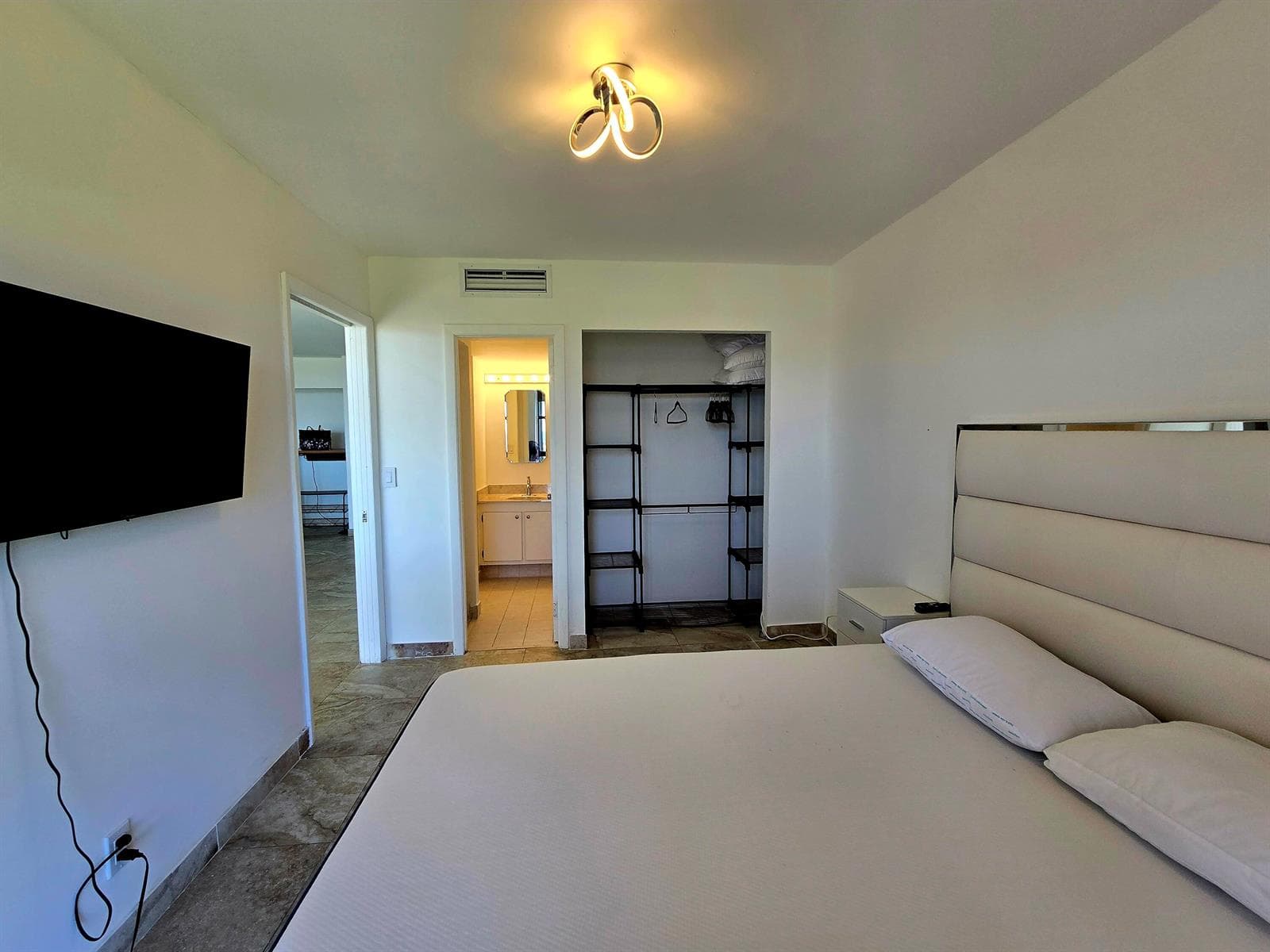 20335 W Country Club Drive # 2208, Aventura, FL 33180 photo 11