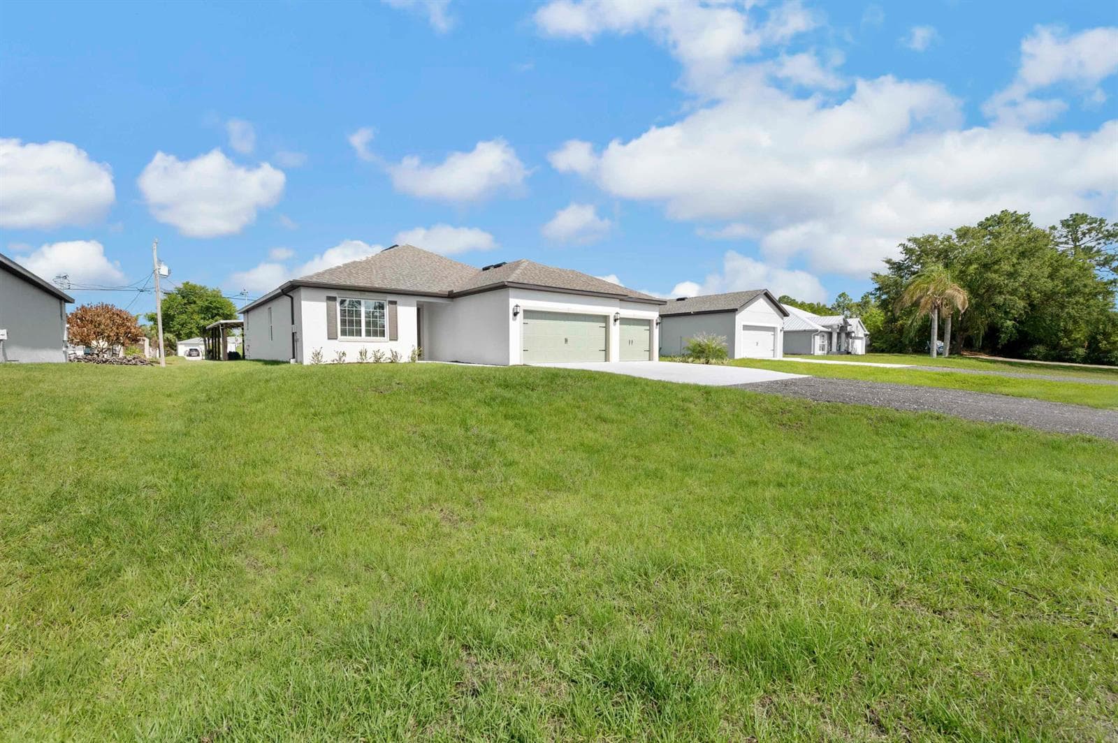 242 SW Glen Road, Port St. Lucie, FL 34953 photo 2