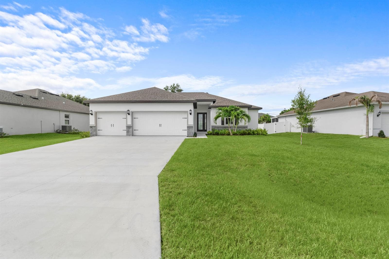 4562 SW Daemon Street, Port St. Lucie, FL 34953 photo 2
