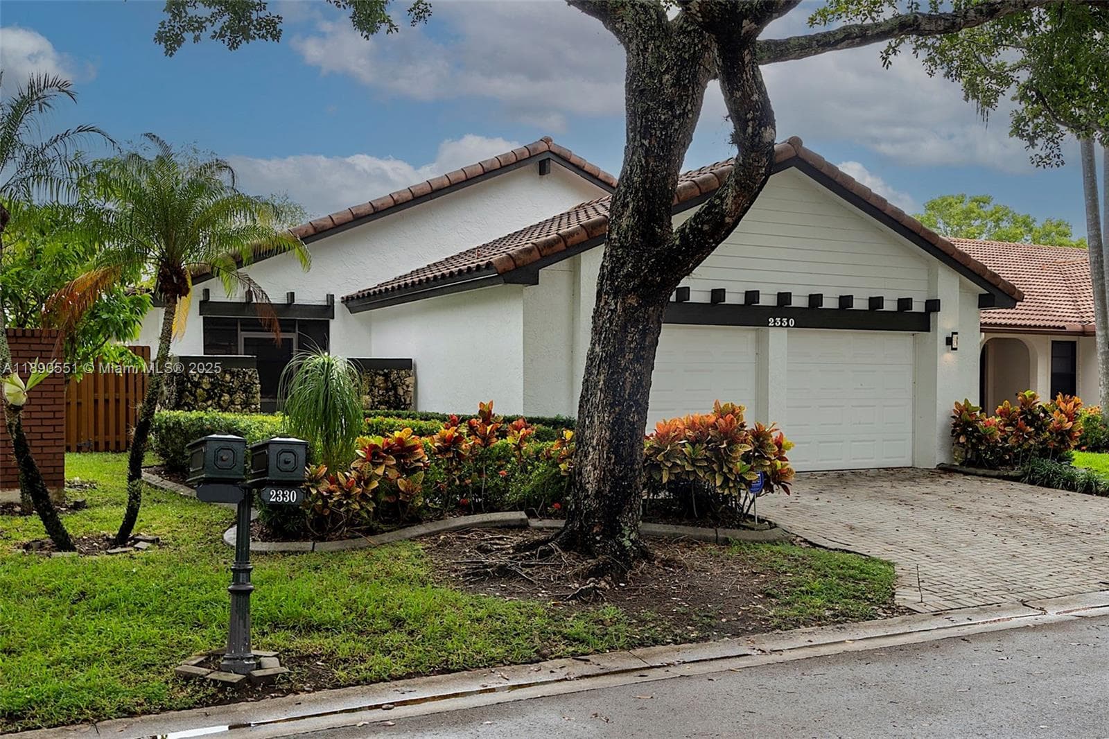 2330 Dover, Weston, FL 33326 photo 11