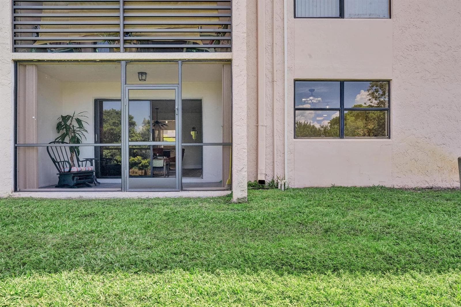 10442 Sunrise Lakes Boulevard # 111, Sunrise, FL 33322 photo 12