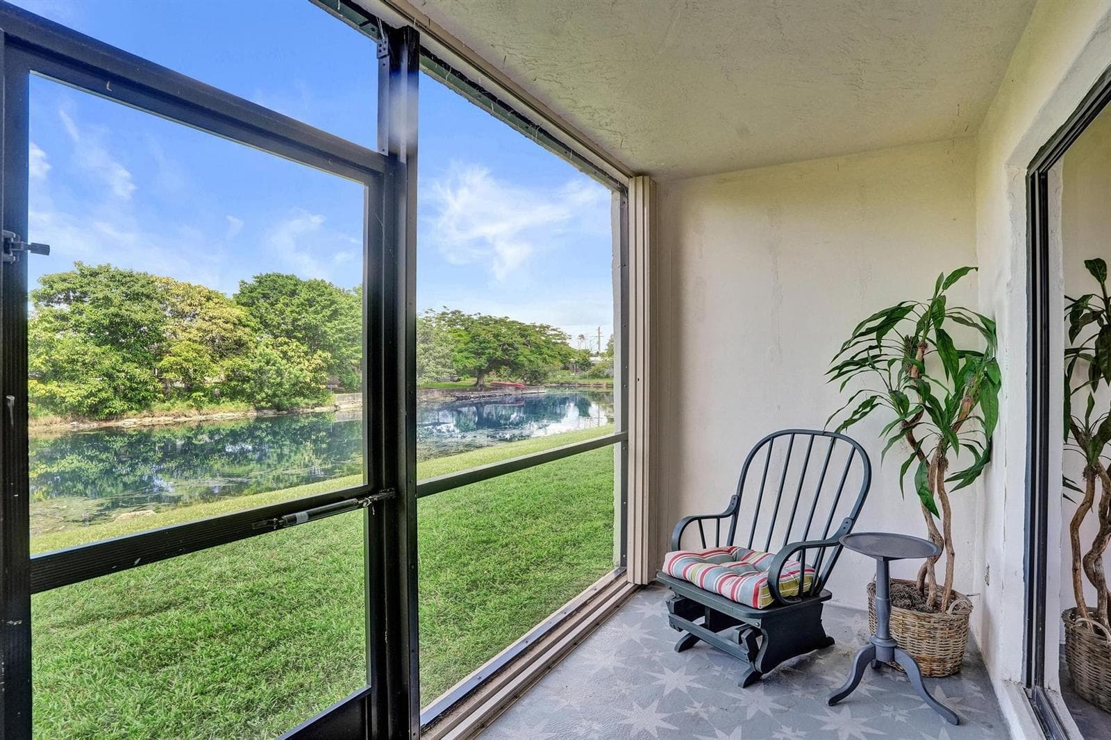 10442 Sunrise Lakes Boulevard # 111, Sunrise, FL 33322 photo 8