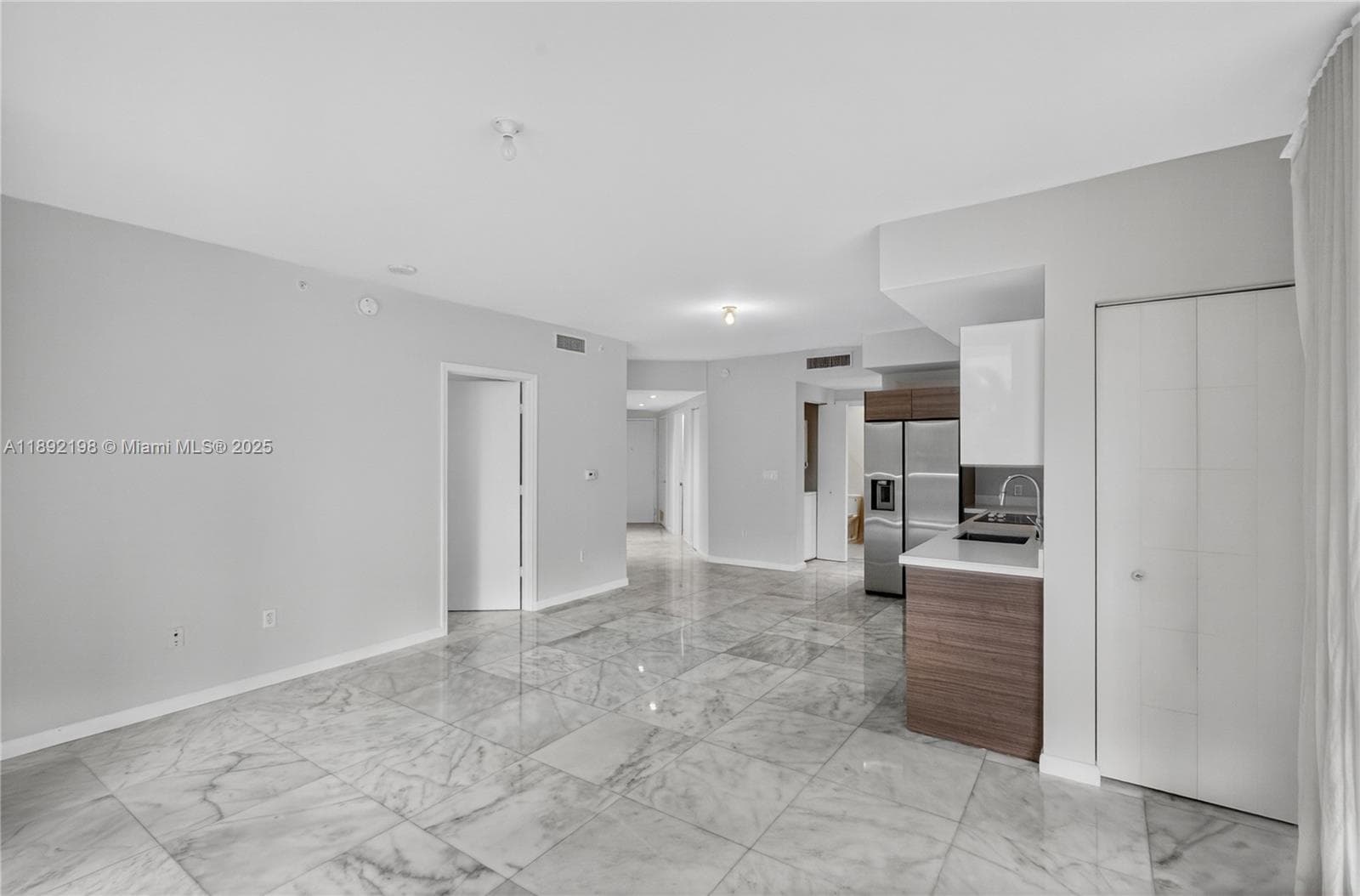 1010 SW 2nd Ave # 603, Miami, FL 33130 photo 9