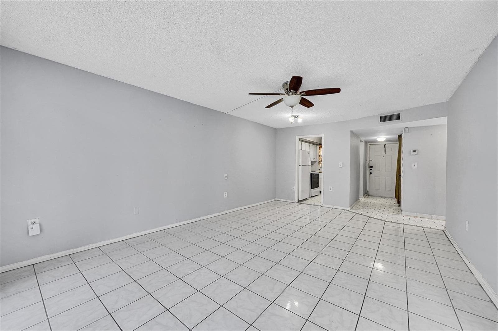 2901 Sunrise Lakes Drive # 101, Sunrise, FL 33322 photo 9