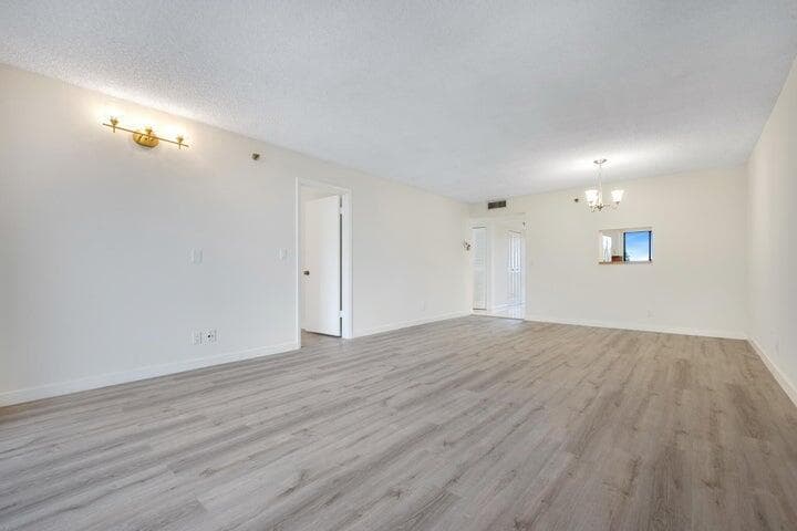 7770 Tahiti Lane # 405, Lake Worth, FL 33467 photo 10