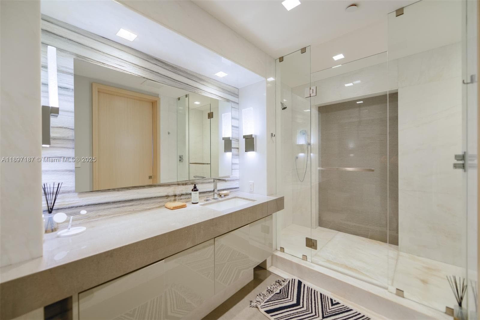 16047 Collins Ave # 3204, Sunny Isles Beach, FL 33160 photo 13