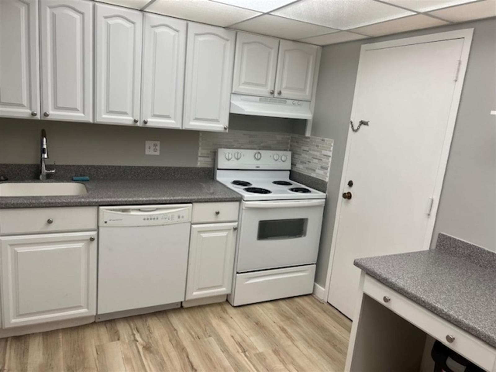3720 Inverrary Drive # 1t, Lauderhill, FL 33319 photo 3