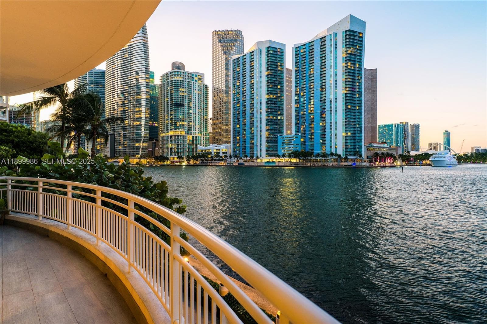 848 Brickell Key Dr # 204, Miami, FL 33131 photo 10