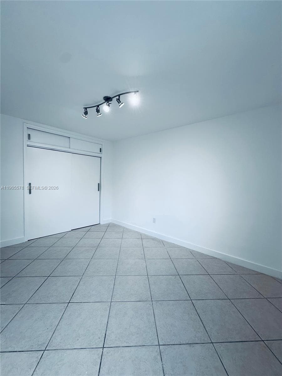 1150 Euclid Ave # 104, Miami Beach, FL 33139 photo 9