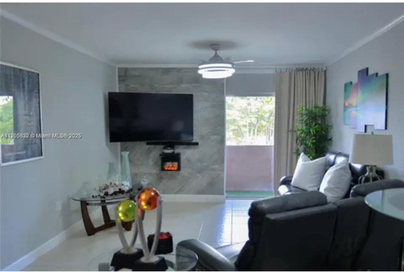 10900 SW 104th St # 314, Miami, FL 33176 photo 6