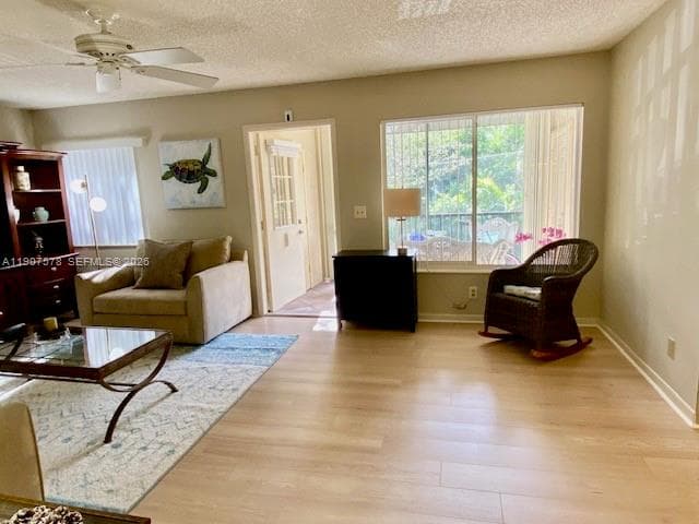 442 Pine Glen Ln # D-2, Green Acres, FL 33463 photo 8