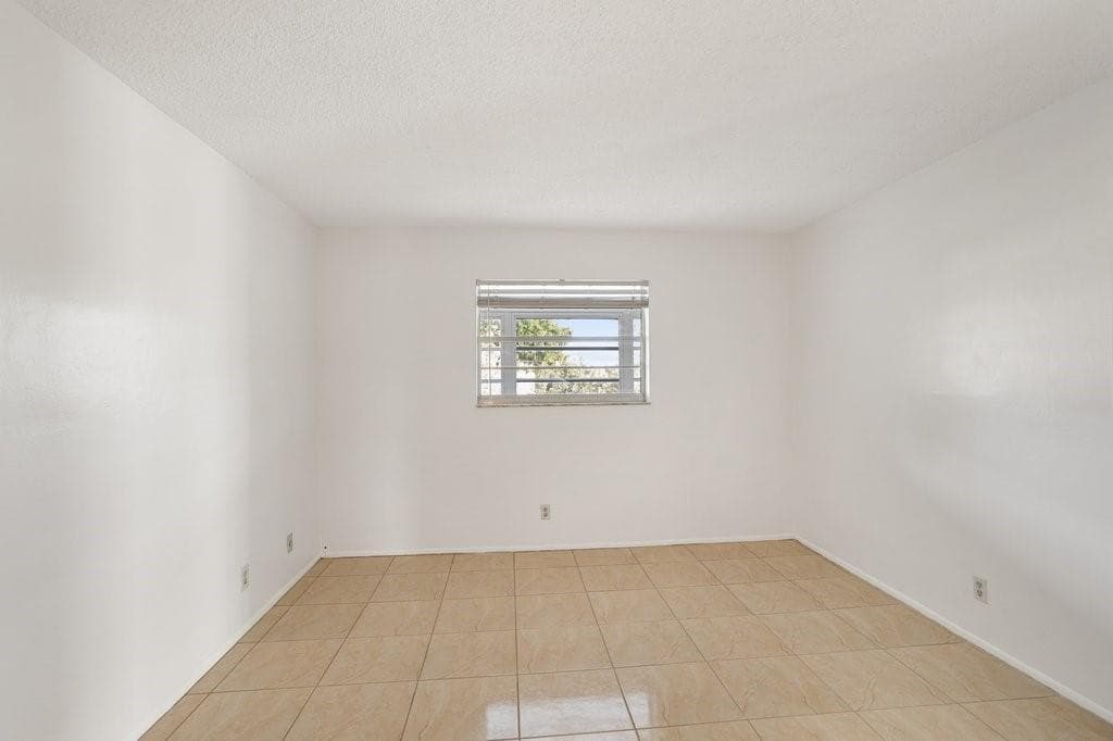 4090 NW 42nd Avenue # 309, Lauderdale Lakes, FL 33319 photo 12