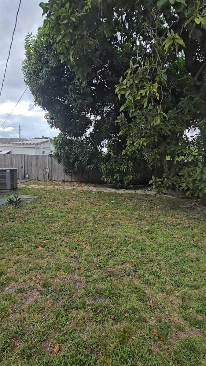 1435 NE 182nd Street, North Miami Beach, FL 33162 photo 12