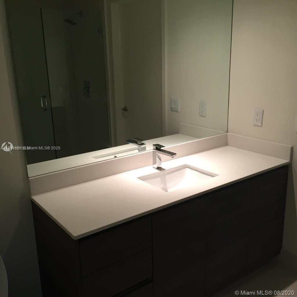 1100 S Miami Ave # 2911, Miami, FL 33130 photo 8