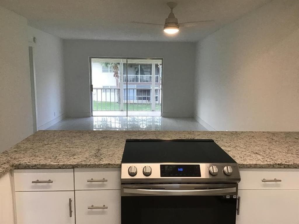 7600 NW 4th Place # 207, Margate, FL 33063 photo 6